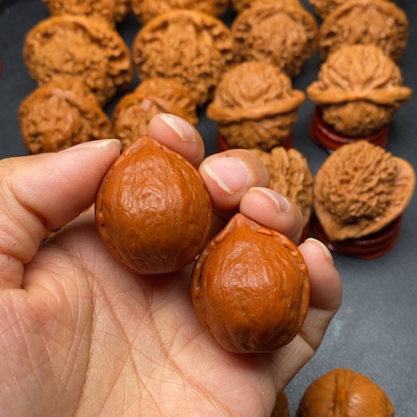 【闪购商品】文玩核桃把件貔貅