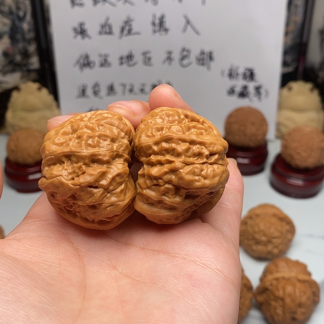 桃核吊坠蛤蟆头39尺