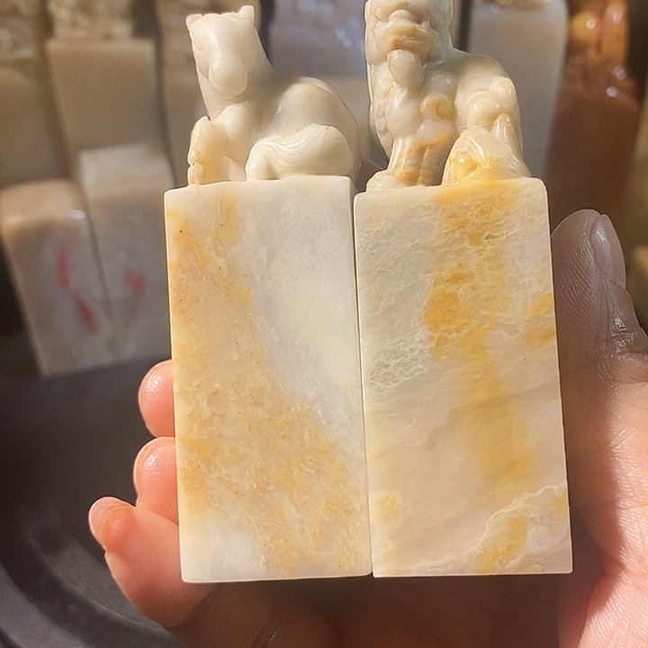 巴林石印石德**临巴林石雕刻艺术品