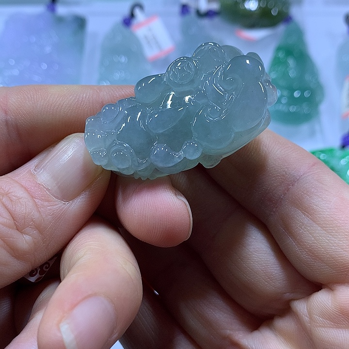 翡翠未镶嵌颈饰天然翡翠A货吊坠