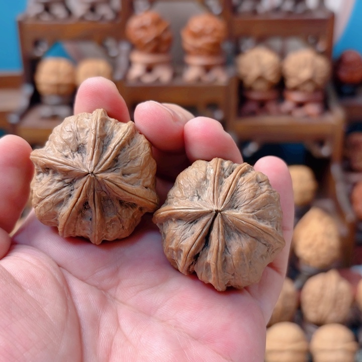 文玩核桃把件小*灰六棱