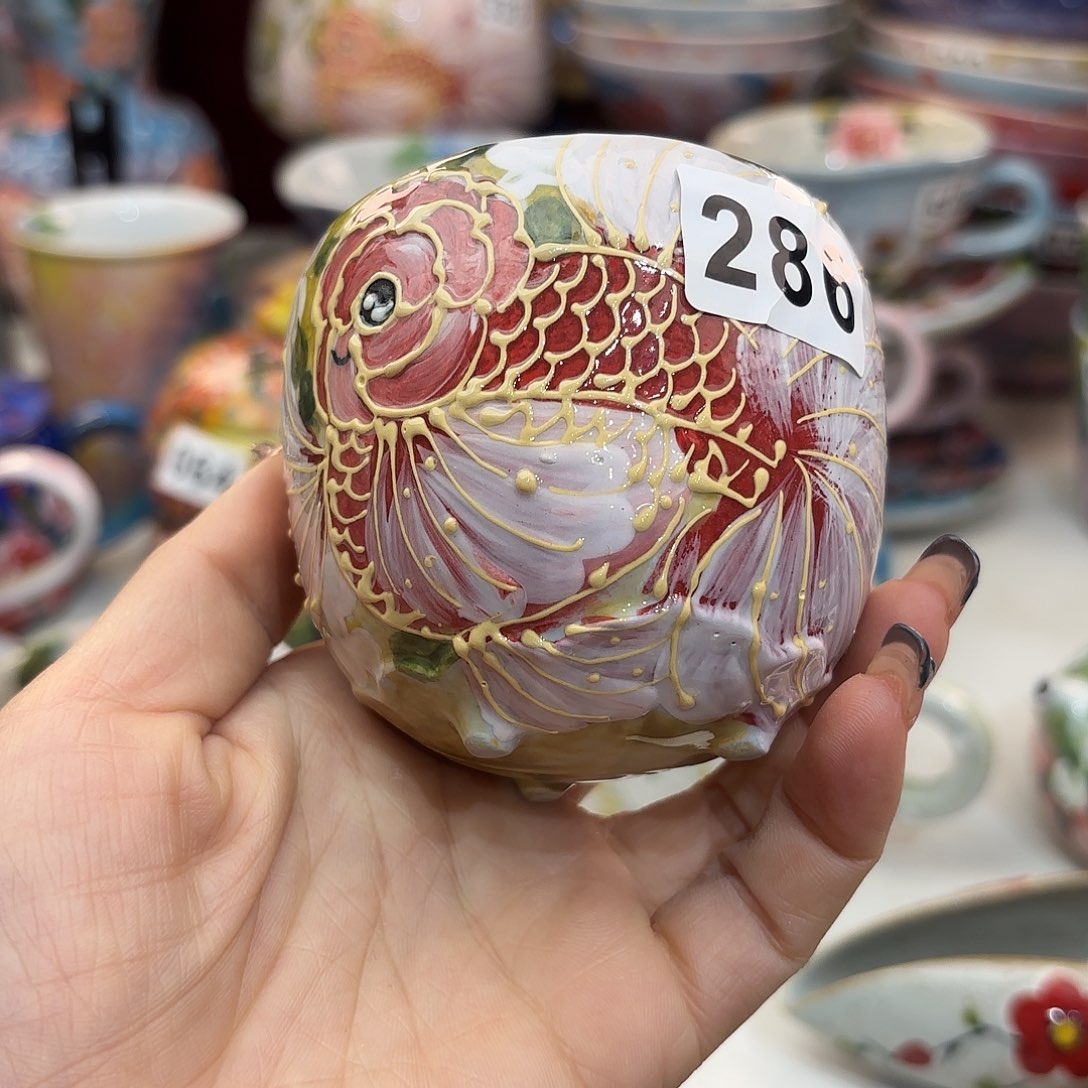 瓷片我不在这里干