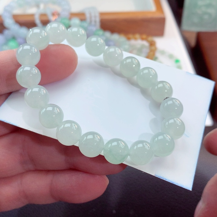 翡翠手链未镶嵌翡翠