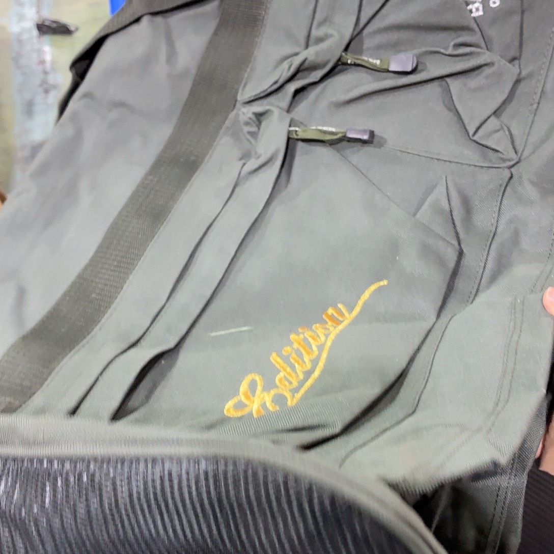 肆***亚包45-1个款式随机