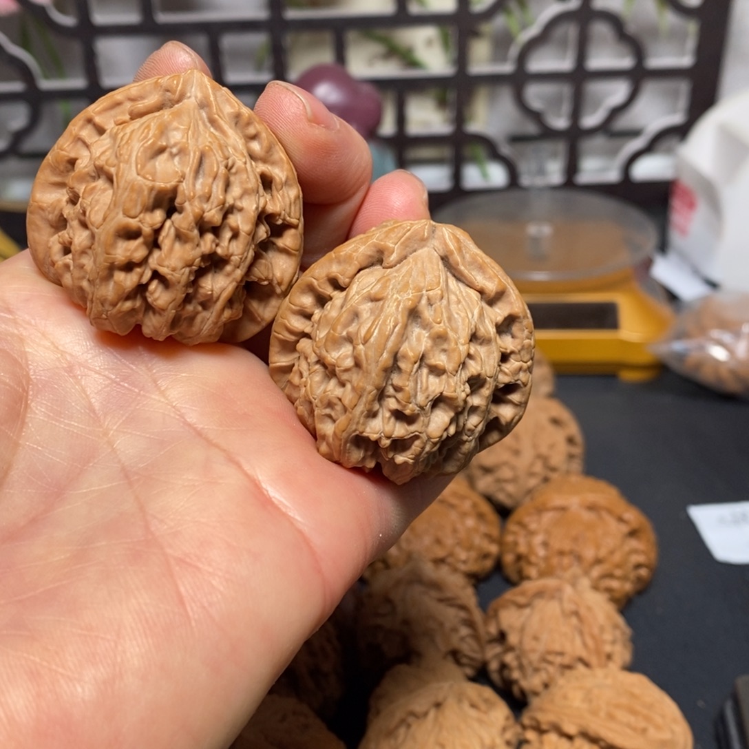 K****吊坠文玩核桃白狮子