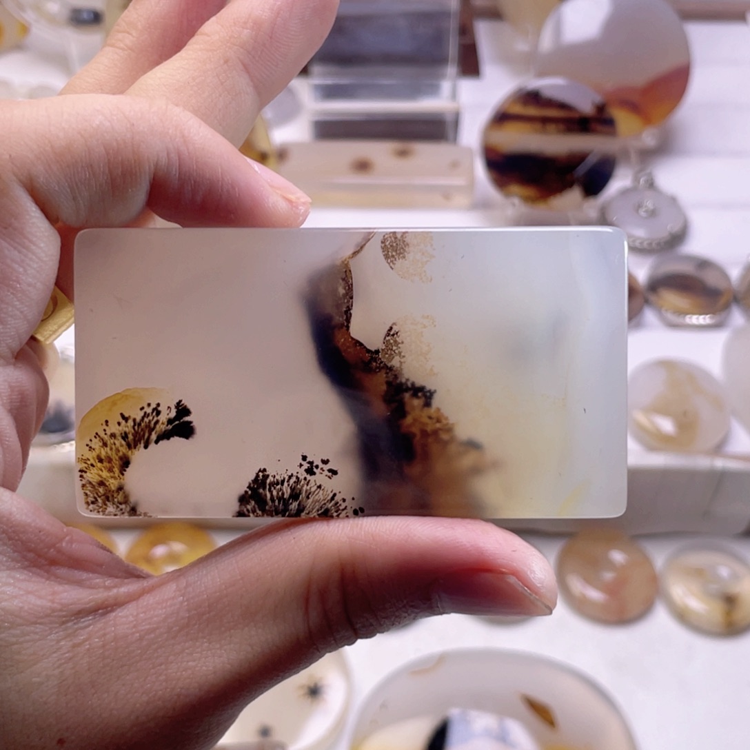 玛瑙/玉髓未镶嵌珠宝奇石