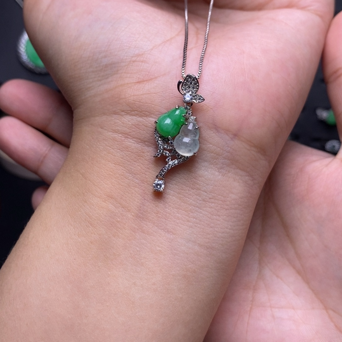 翡翠银S925镶嵌颈饰