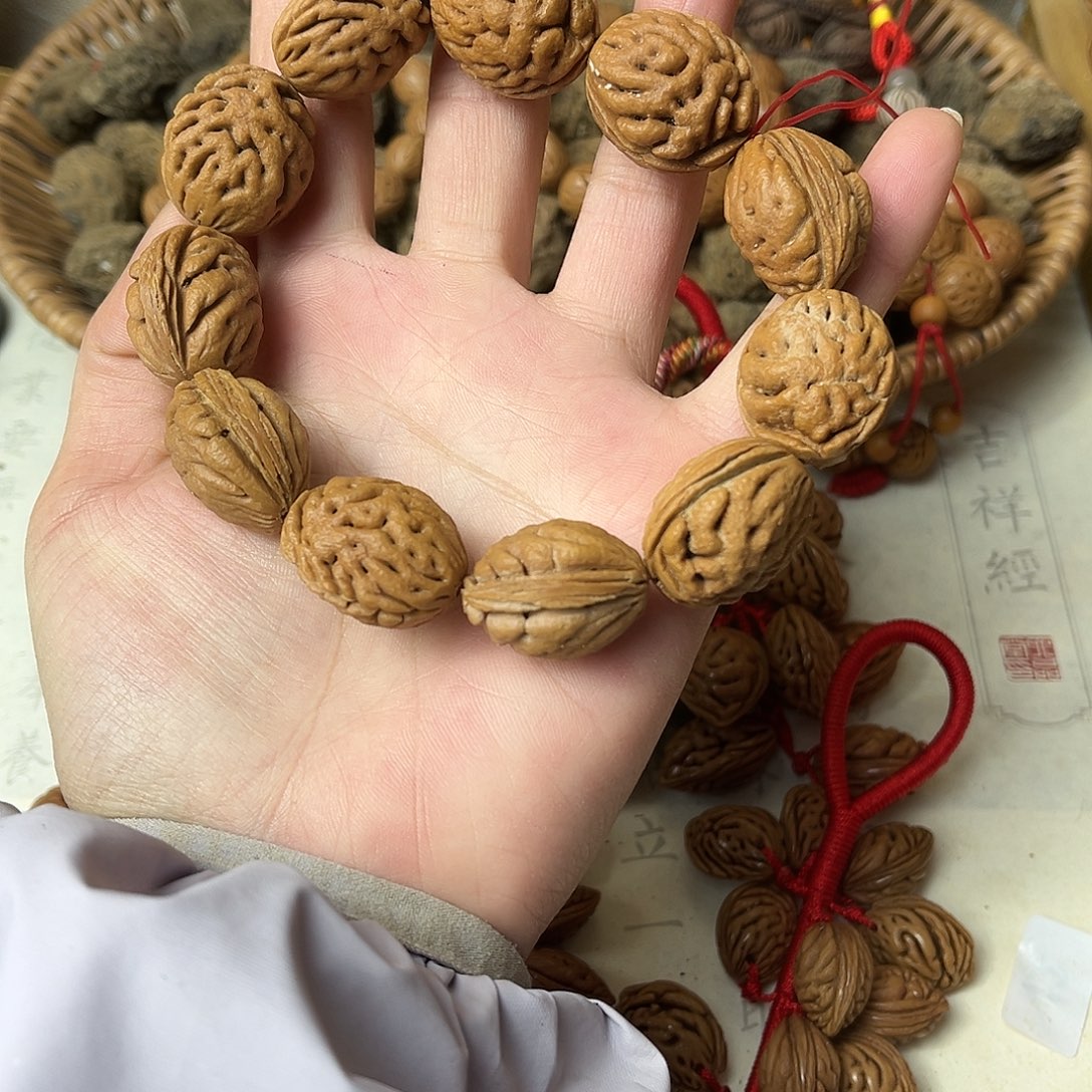 大***舟桃枭手串11颗一串，