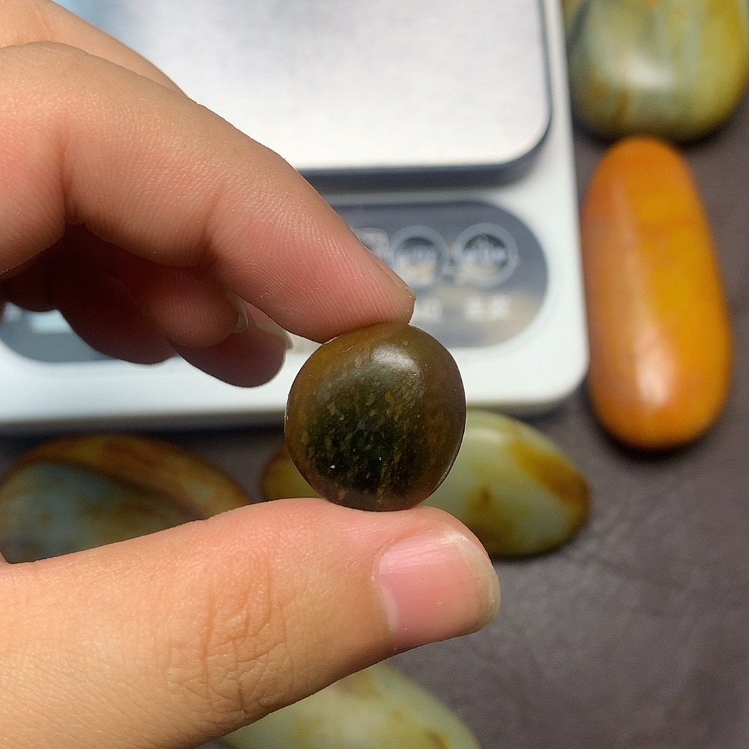 和田玉（糖玉）未镶嵌挂件