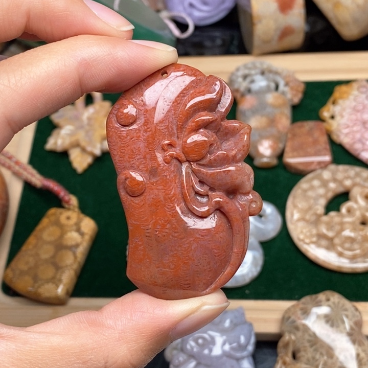 硅化珊瑚（珊瑚玉）手镯未镶嵌半价