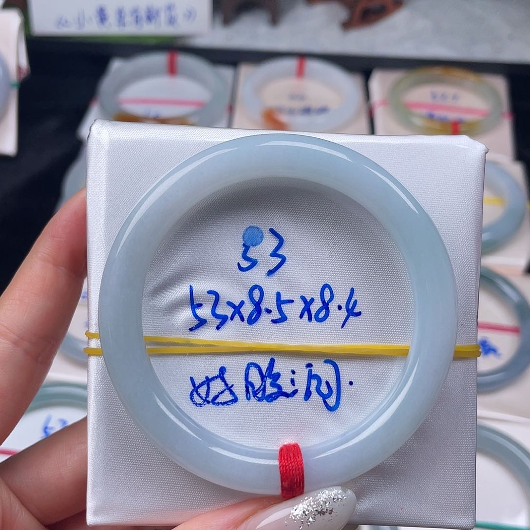 翡翠手镯未镶嵌缅甸翡翠手镯18