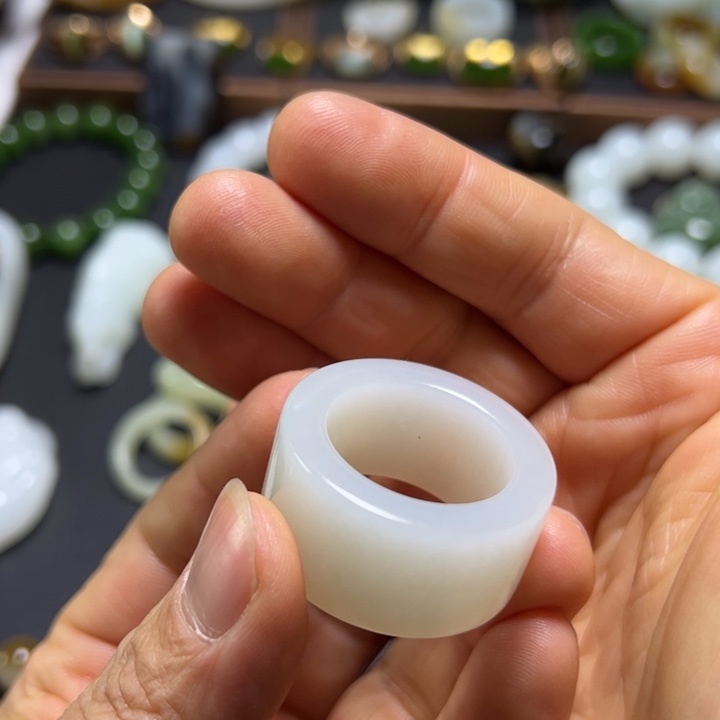 和田玉板指22.3未镶嵌玺*