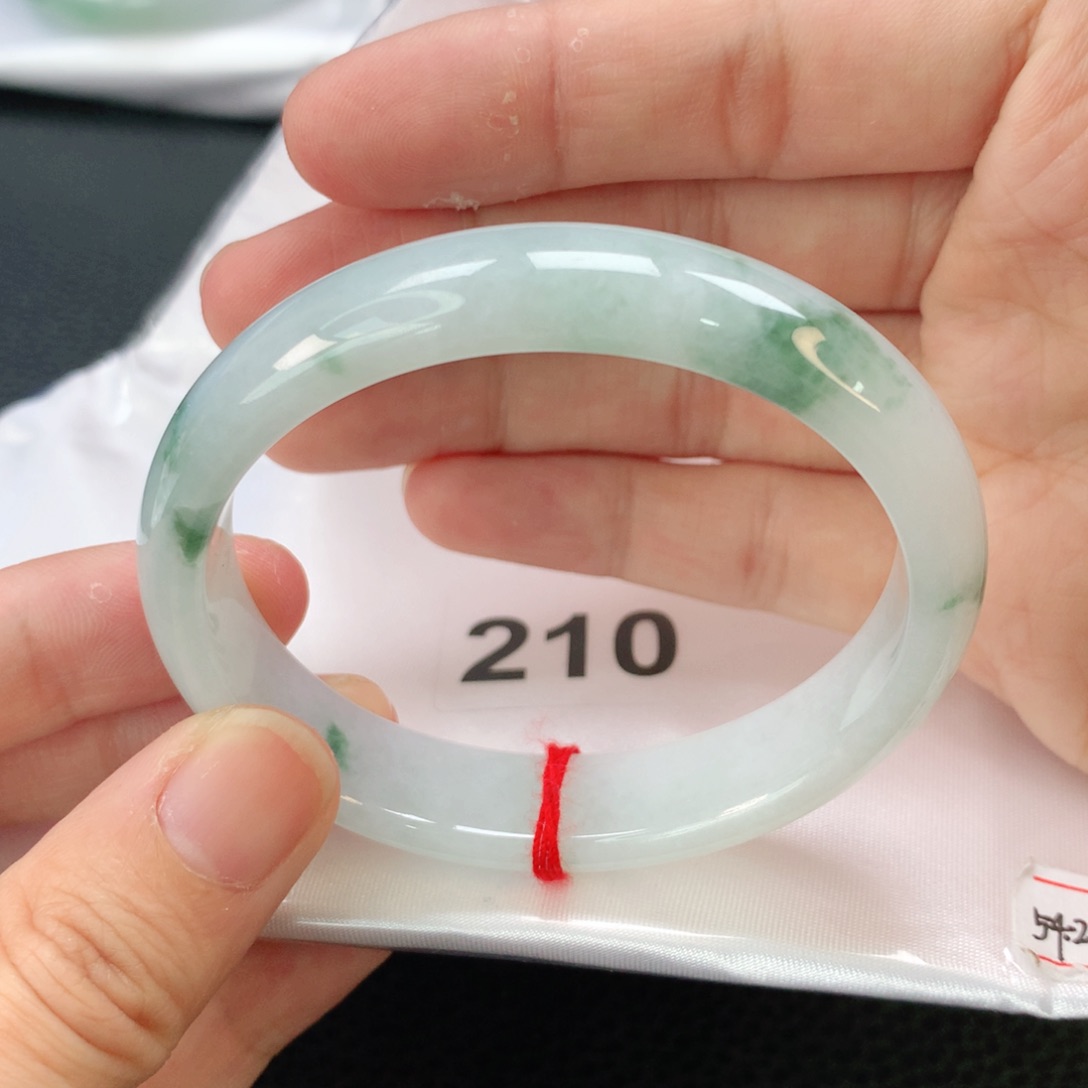 翡翠手镯未镶嵌贵妃54