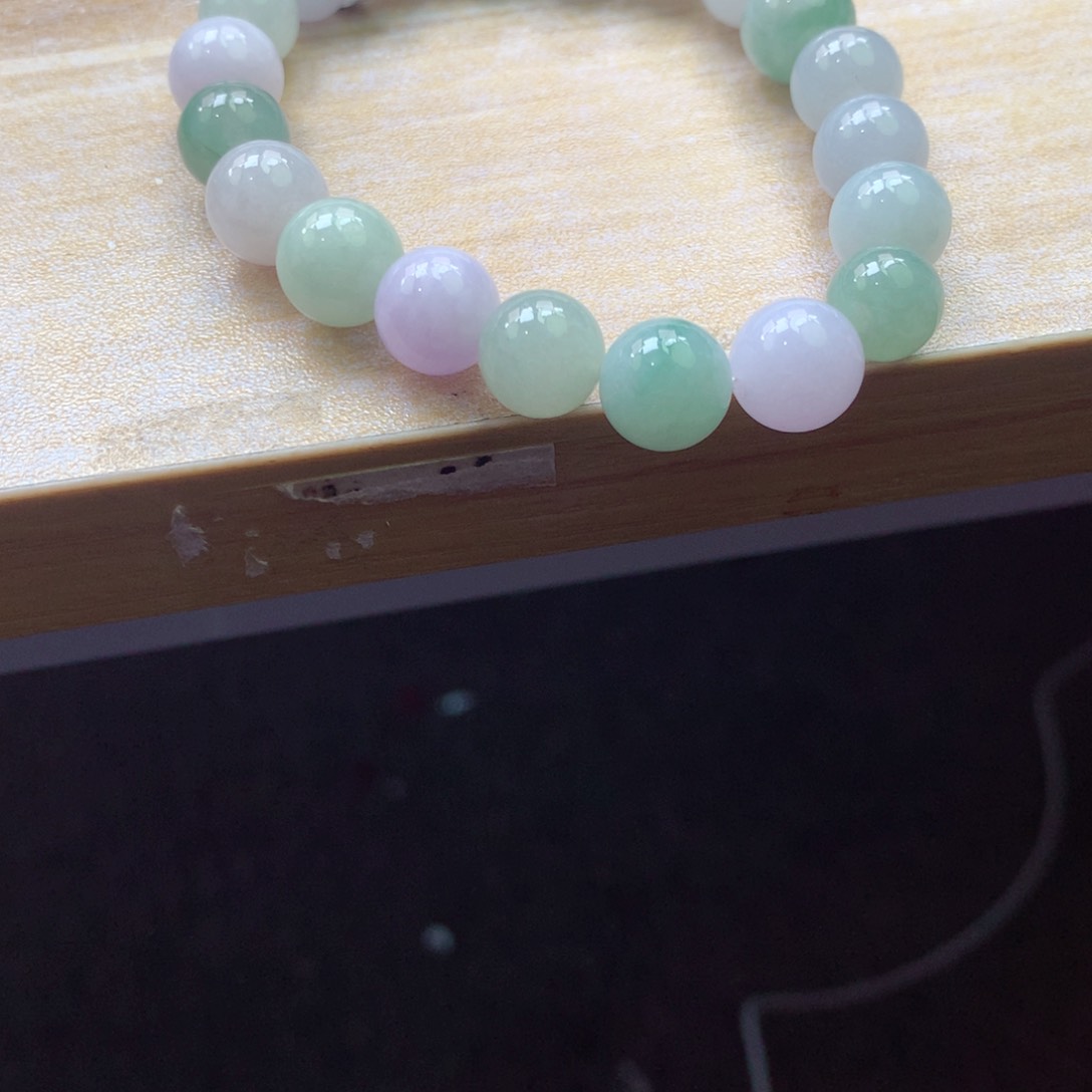 翡翠颈饰未镶嵌吊坠