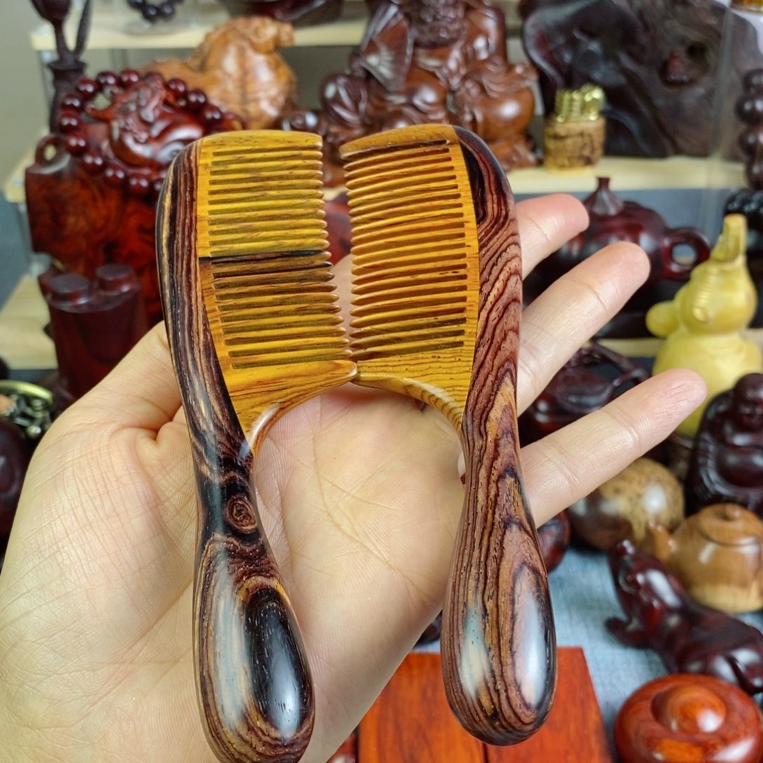 檀香木微凹黄檀梳子一把