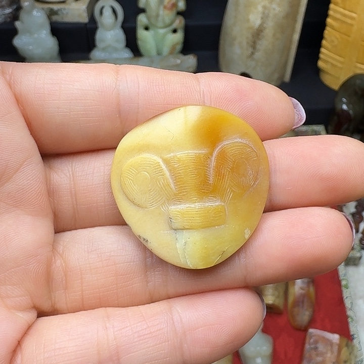 和田玉未镶嵌挂件千***鹰