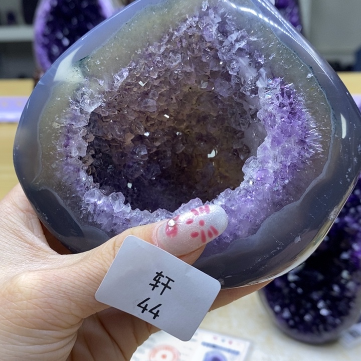 紫晶大型摆件（非配饰）未镶嵌