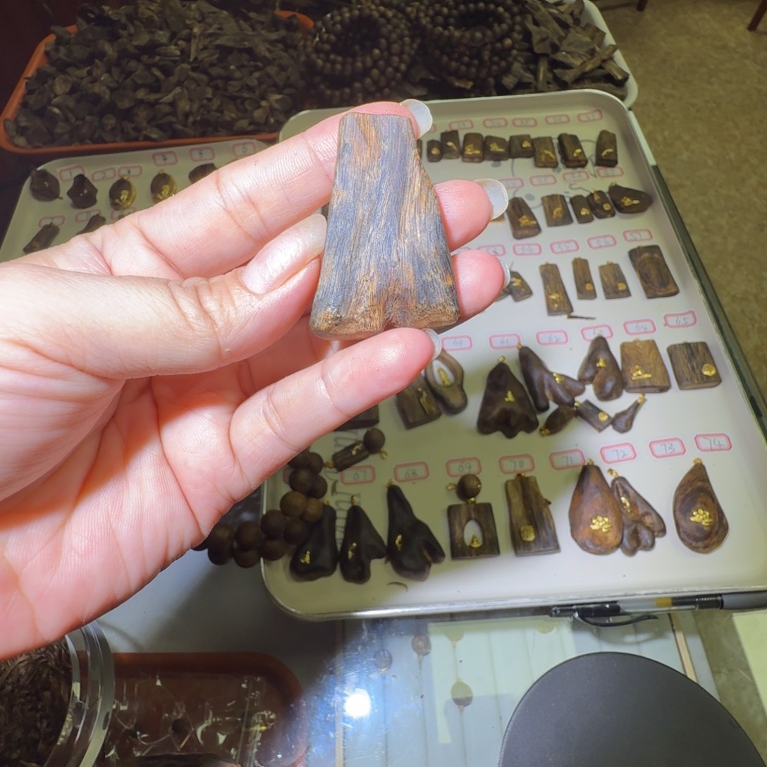 M***.沉香枕沉香奇楠沉香素牌