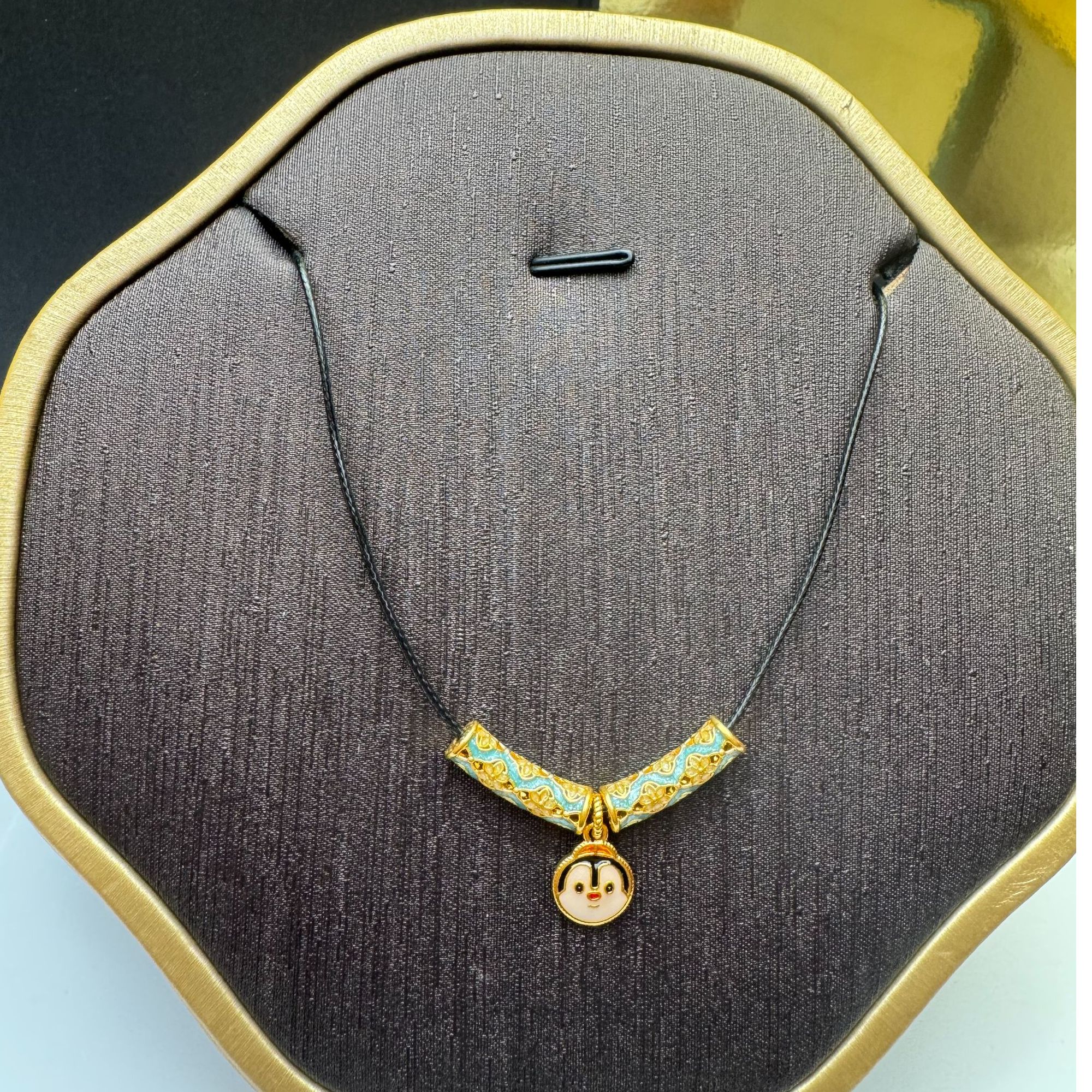 #足金999 珐琅彩企鹅花花弯管