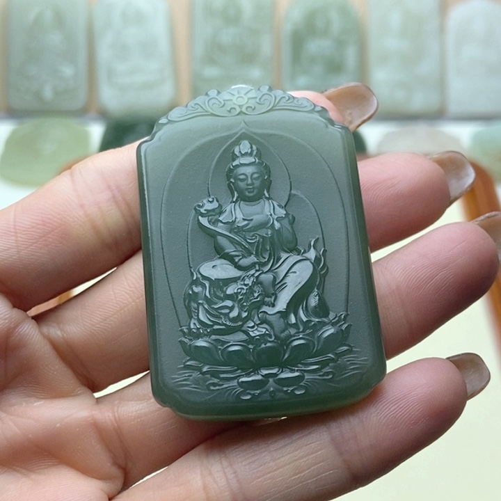和田玉颈饰未镶嵌风*