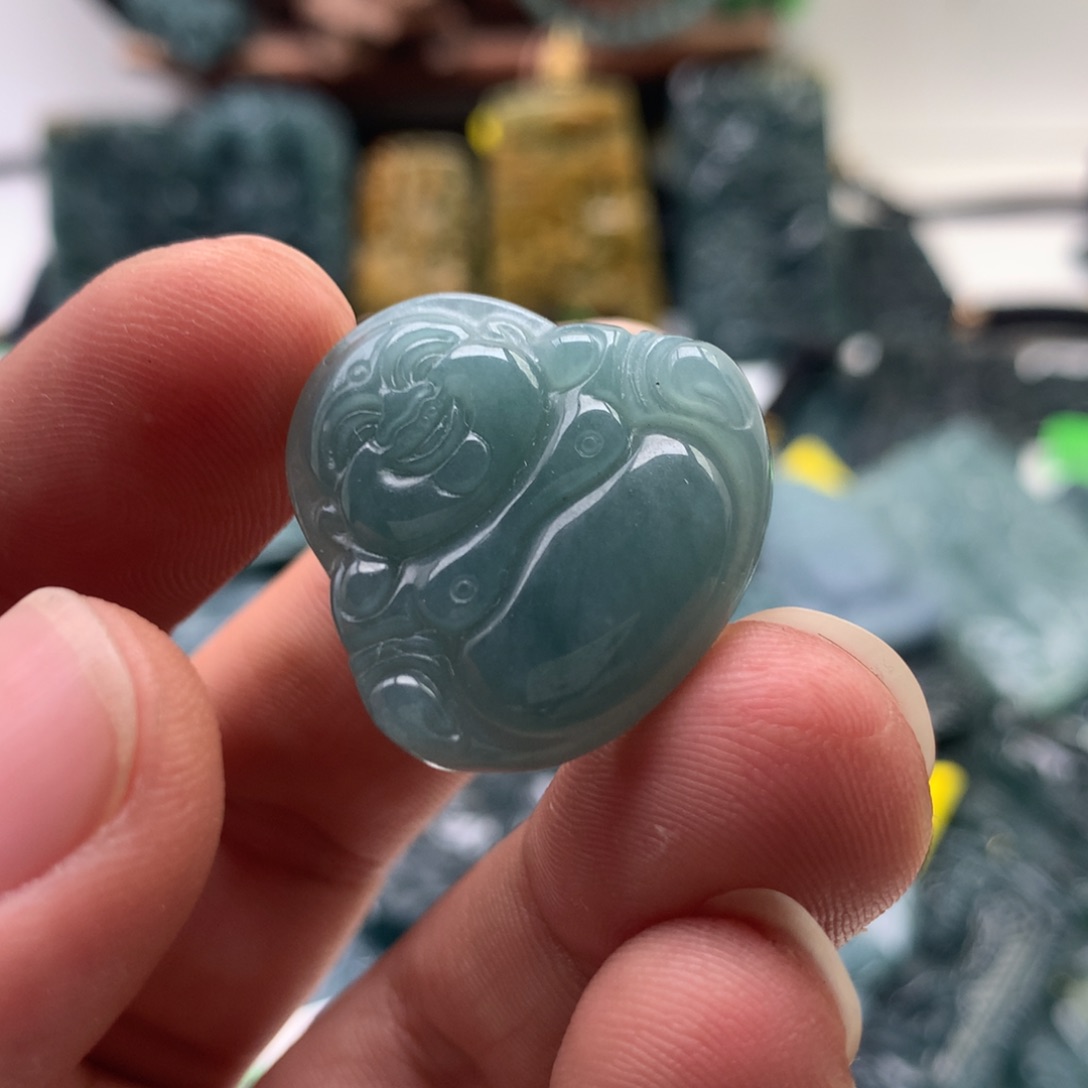 颈饰未镶嵌翡翠佛公