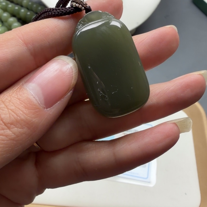 和田玉未镶嵌颈饰47