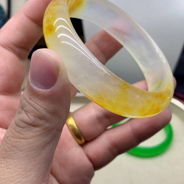 翡翠颈饰未镶嵌吊坠规格