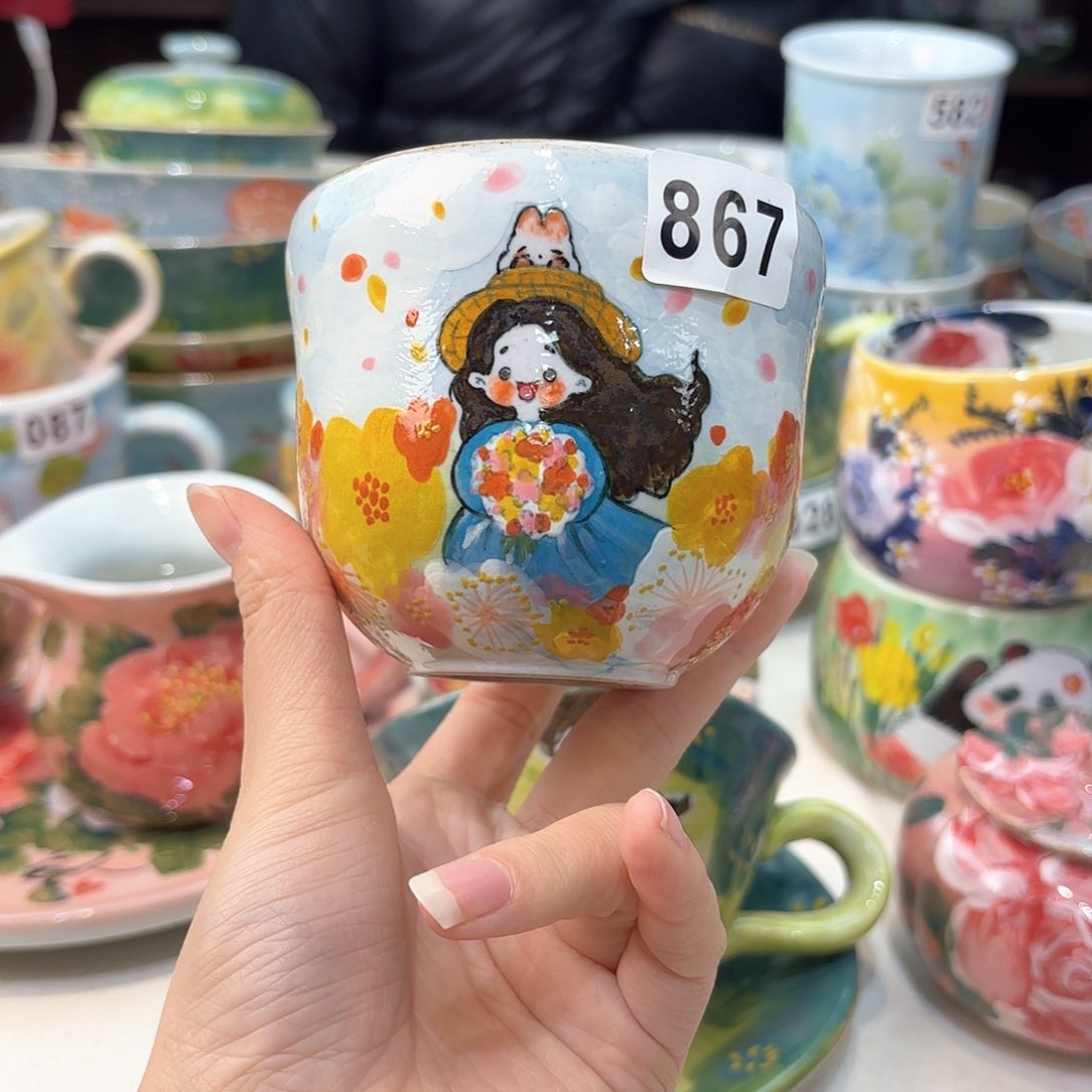 瓷片兔兔好可爱呀打