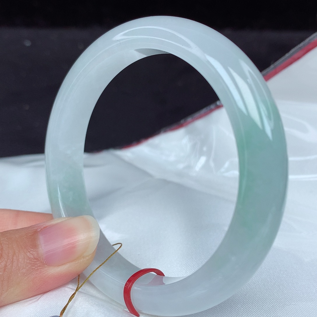 翡翠手镯未镶嵌58圈2471