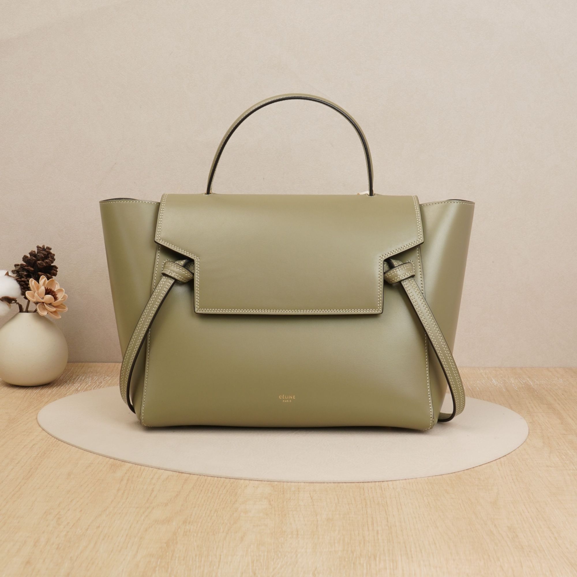 95新 Celine/思琳 赛琳鲶鱼包大号豆蔻绿牛皮/肩带/DS036991