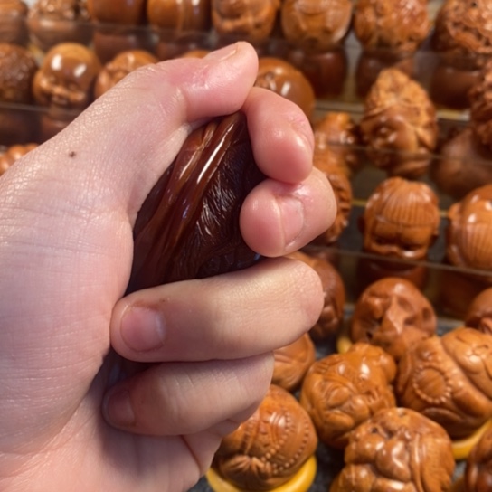 橄榄核吊坠玉华四面