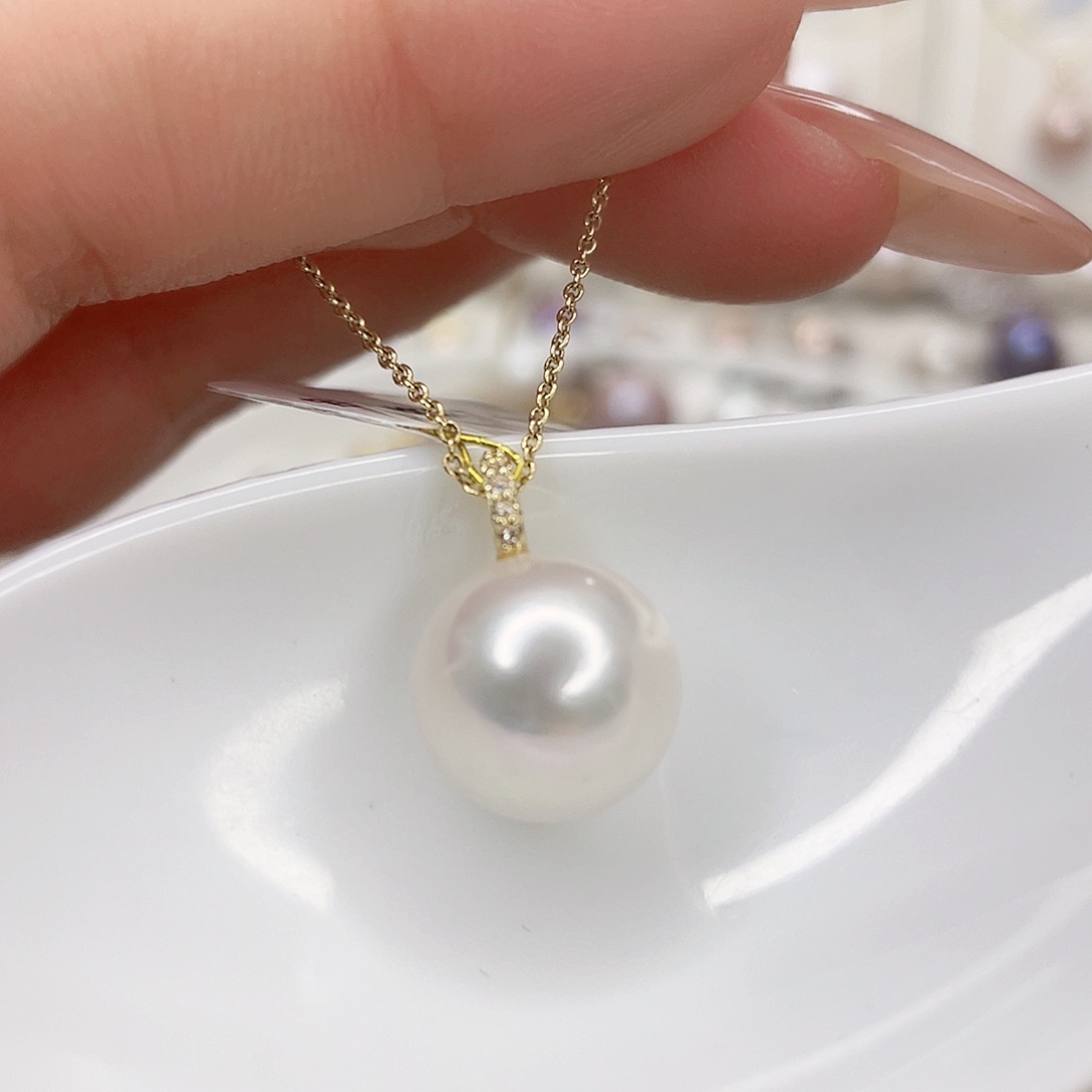 淡水珍珠吊坠(赠链)未镶嵌