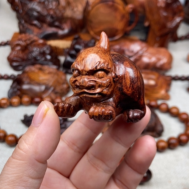 黄花梨/降香黄檀把件