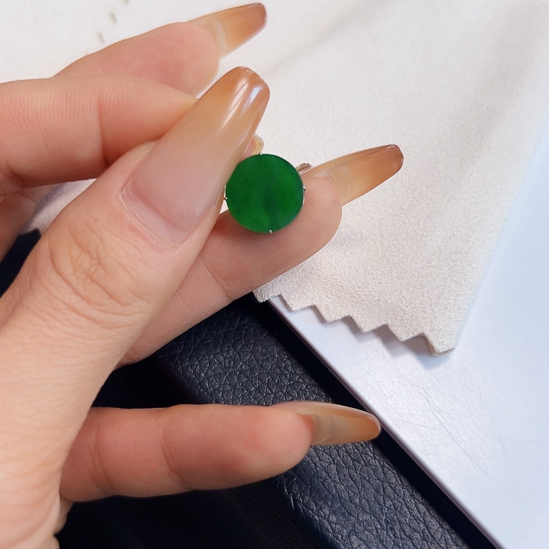 翡翠项链18K金镶嵌翡翠