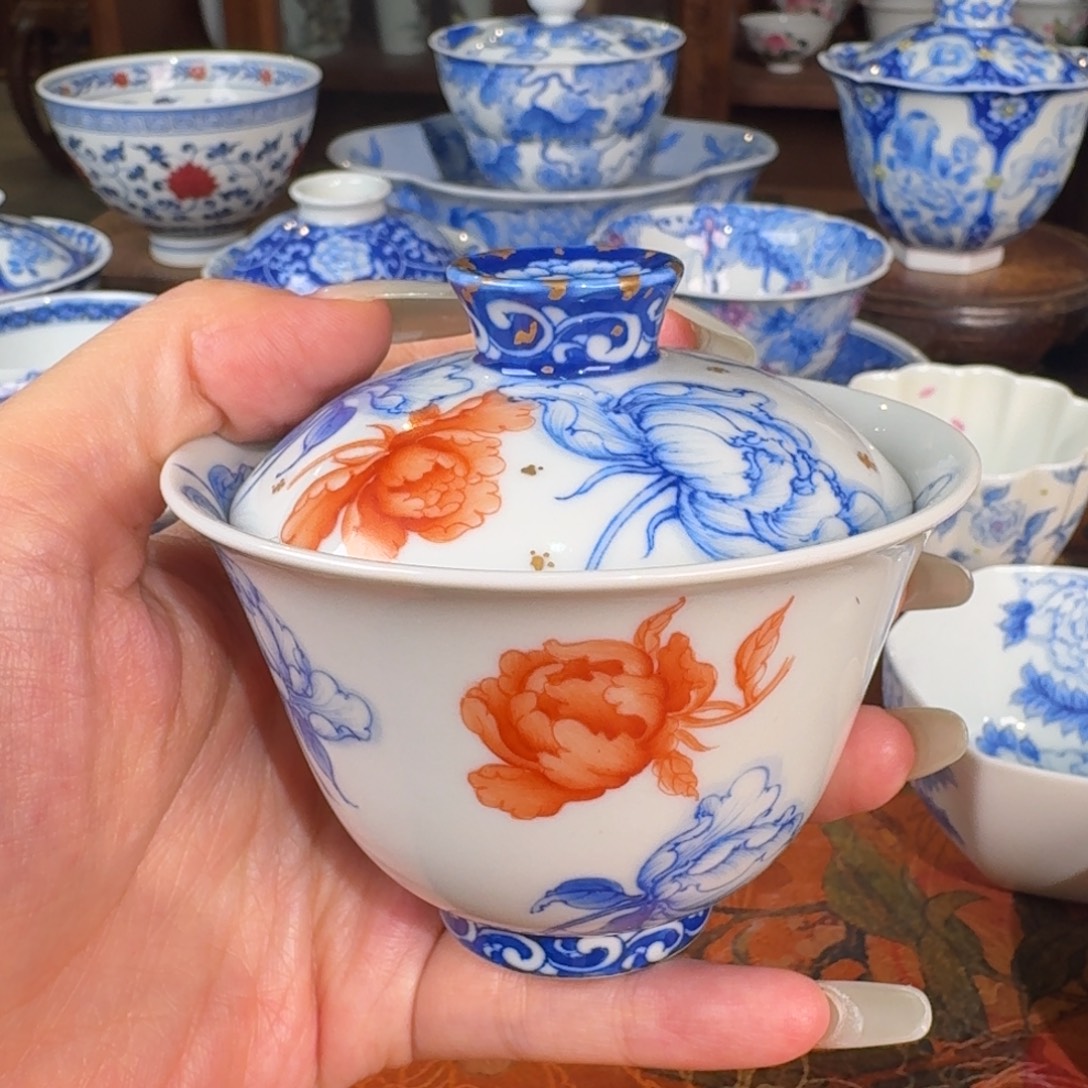 青樵轩矾红牡丹盖碗