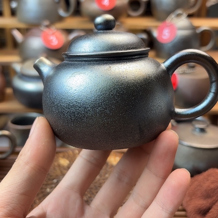 ·***·庄诚柴烧坭兴陶壶