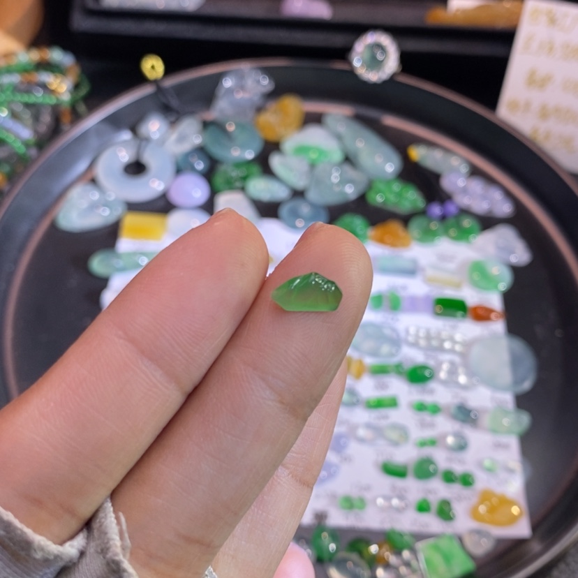 【闪购商品】翡翠挂件未镶嵌山