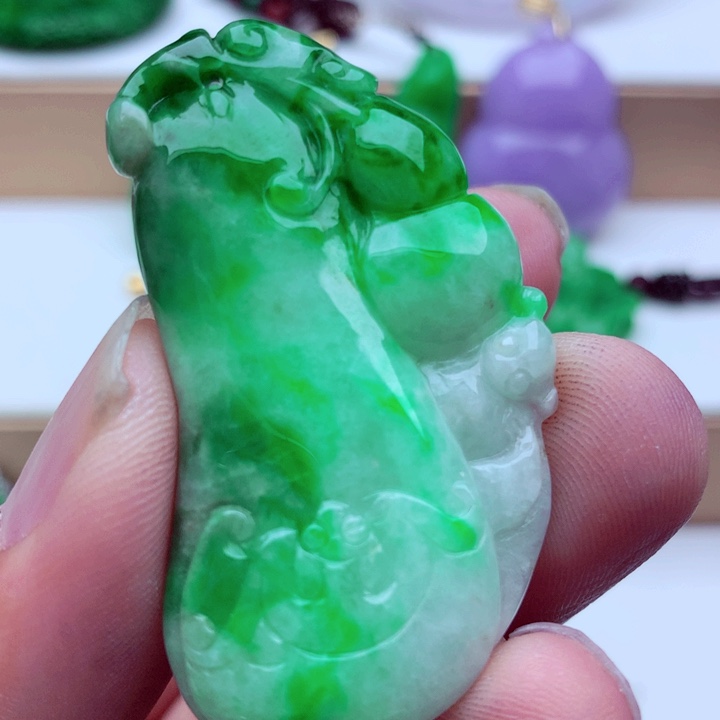 翡翠未镶嵌吊坠(不含链)
