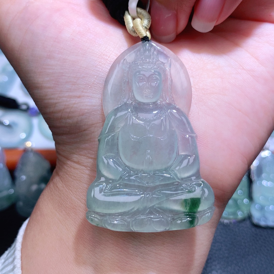 颈饰未镶嵌翡翠素衣