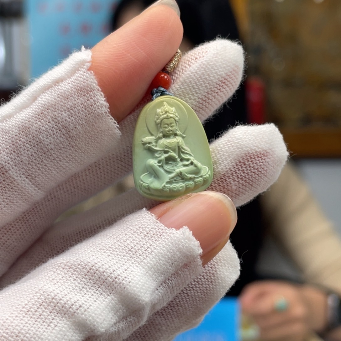 绿松石未镶嵌挂件