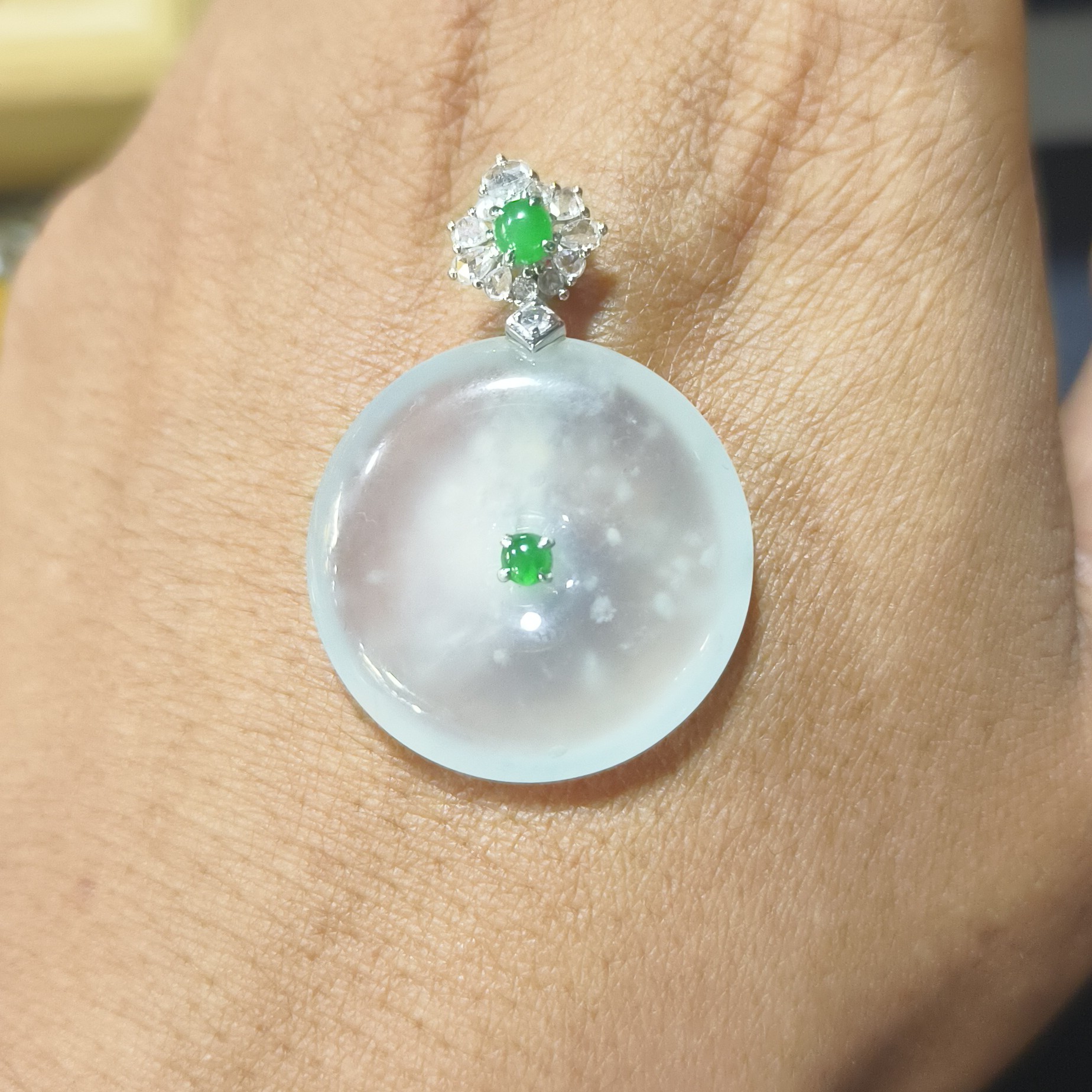 天然缅甸a货翡翠18k镶嵌平安扣