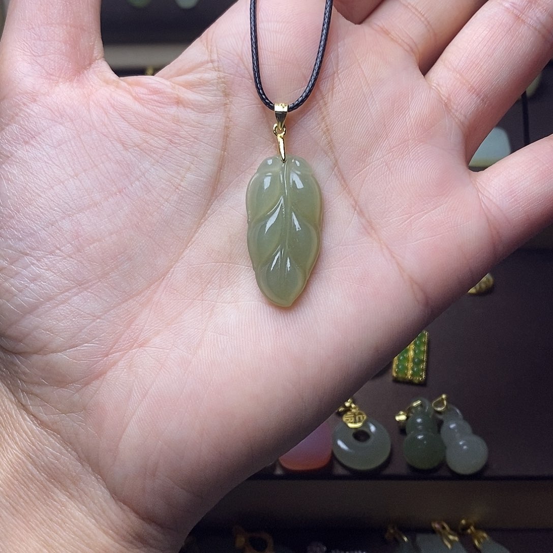 和田玉颈饰银S925镶嵌