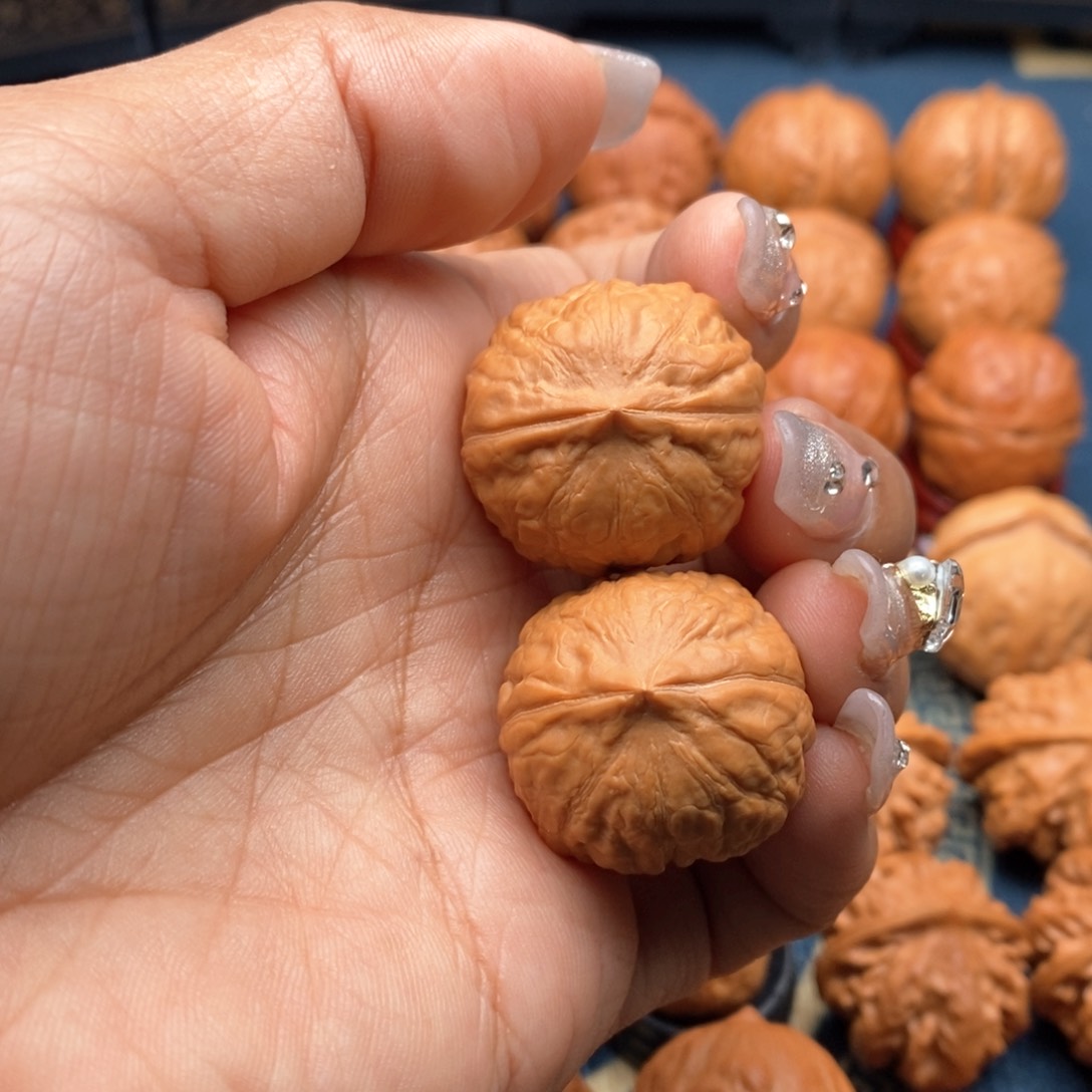 文玩核桃把件手捻