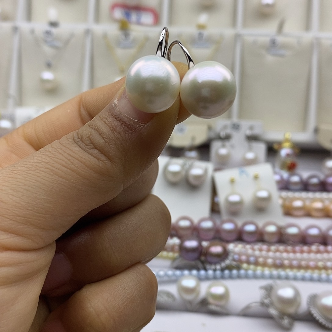 淡水珍珠吊坠(赠链)银S925镶嵌