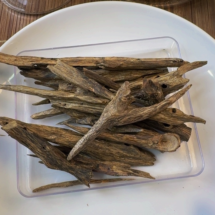 沉香沉香枕奇楠虫漏60