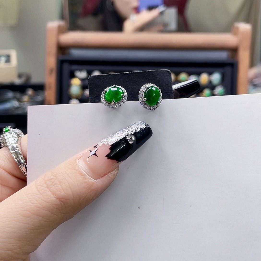 翡翠未镶嵌颈饰天然翡翠Ａ货