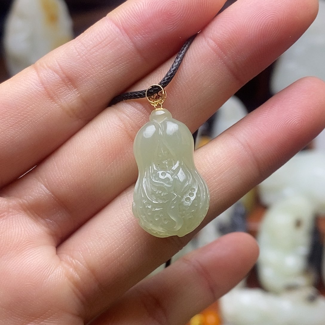 和田玉1未镶嵌吊坠