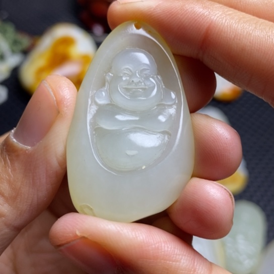 和田玉颈饰未镶嵌