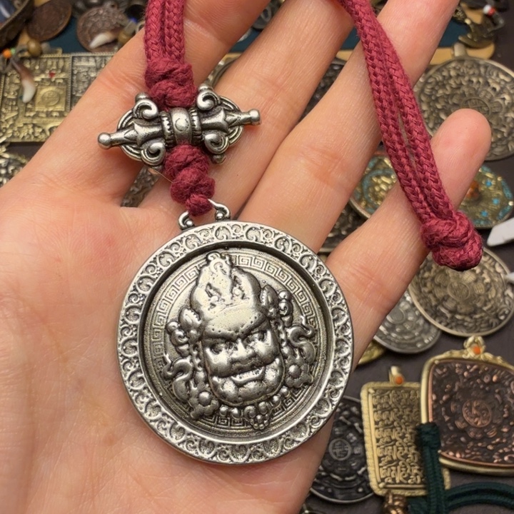 藏传文玩九宫如图