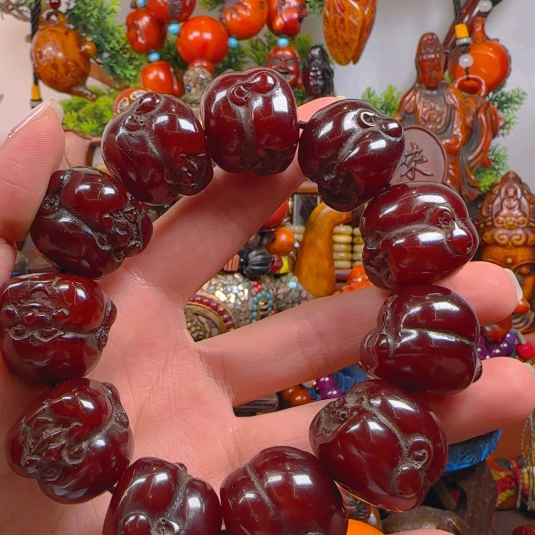 琥珀裸石未镶嵌手串